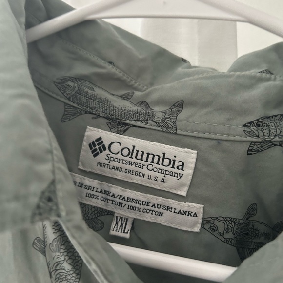 Columbia Fish Print Men’s  Button Up Shirt XXL - Picture 2 of 4